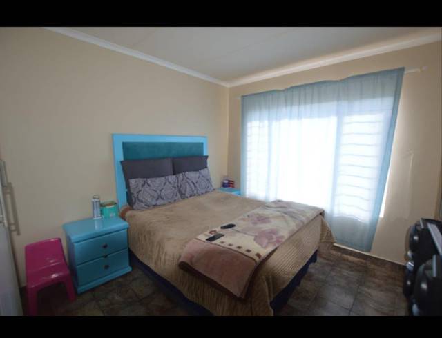 2 bed property to rent in VAALPARK